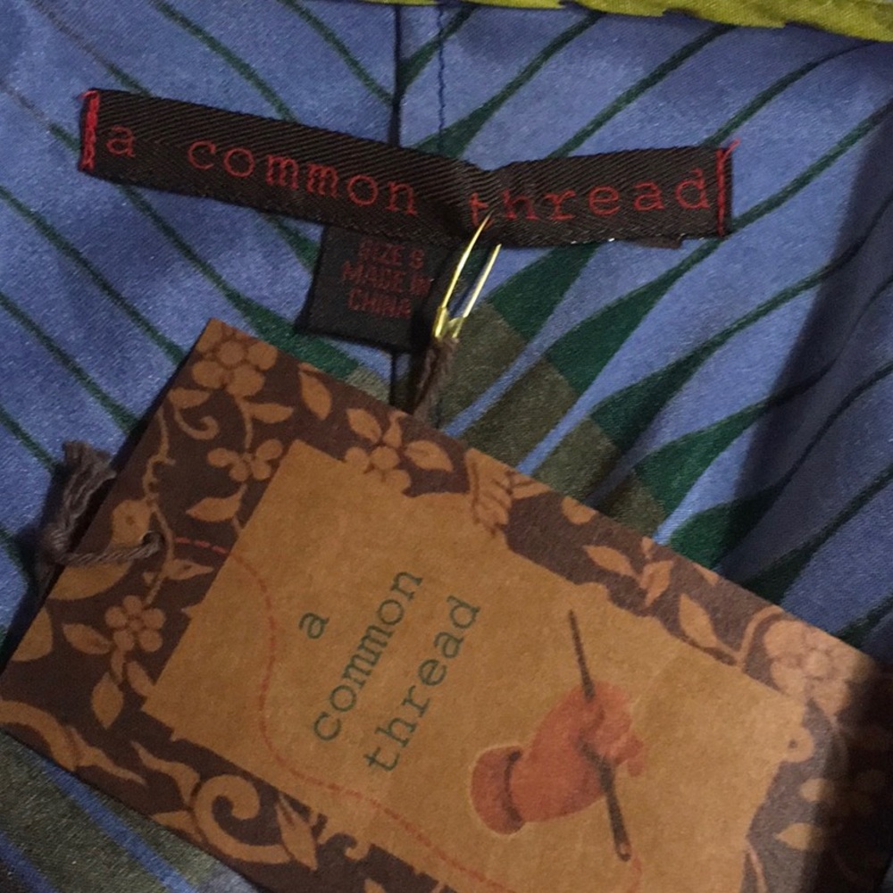 A common Thread Dress - Picture 10 of 10